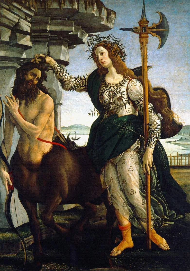 Mujer de vestido estampado con una alabarda apoya la mano en la cabeza de un centauro barbado, junto a un muro de roca