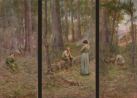 Tres paneles en un bosque de eucaliptos: una mujer sentada, una pareja con un bebé y un joven agachado ante una tumba